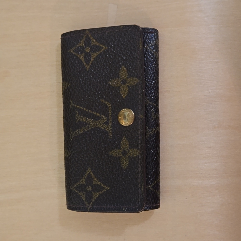 Louis Vuitton key holder